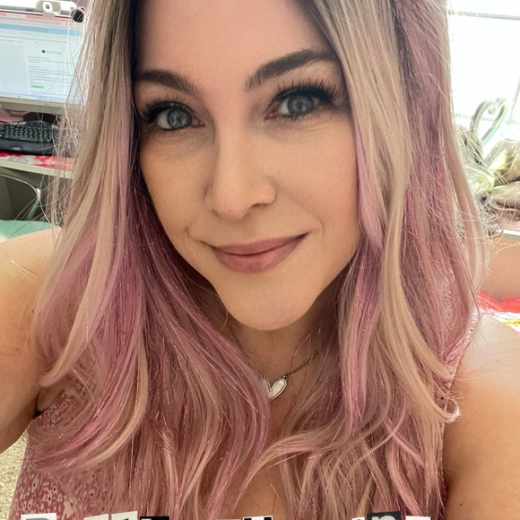 SassyMisfits Bubblegum Tinsel Chic Pastel Pink Hair Wig - Picture 1 of 3